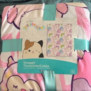Squishmallows Pink and White Snuggle Throw